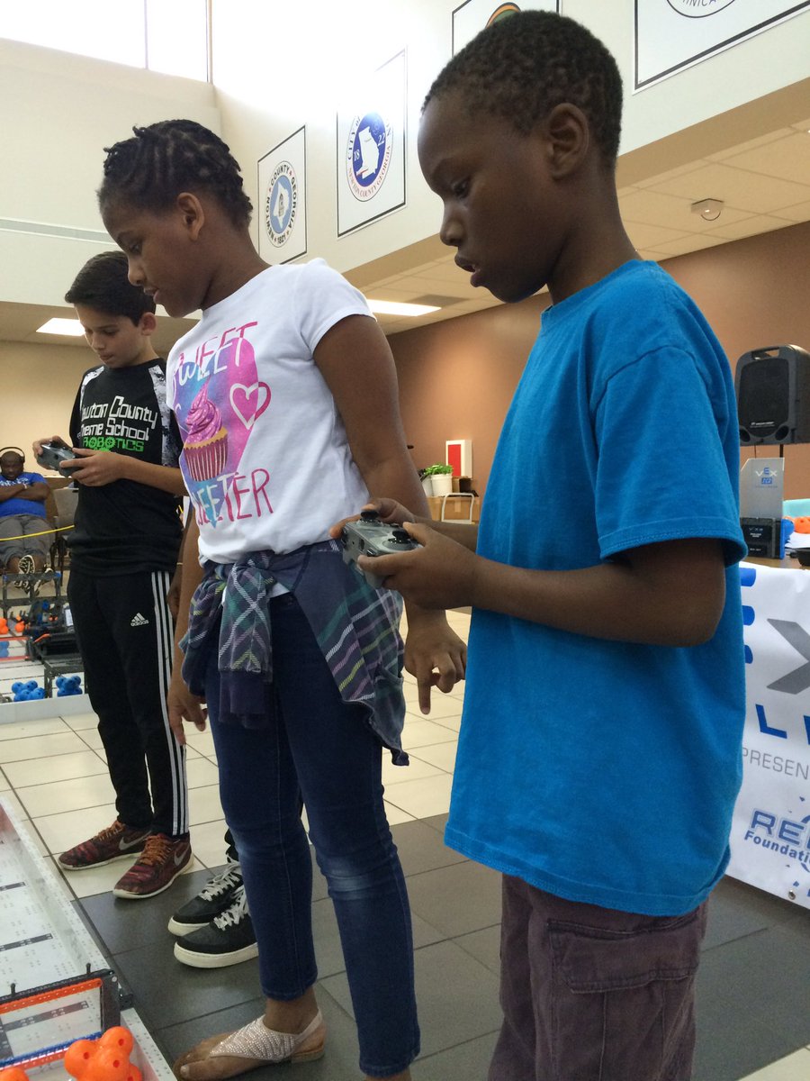 NCSS_CTAE's tweet photo. Had a great time hosting the first VEX IQ Crossover Tournament in GA today! #NCSSBeTheBest #Vex #NewtonROBOTS https://t.co/XCSAqFOZst