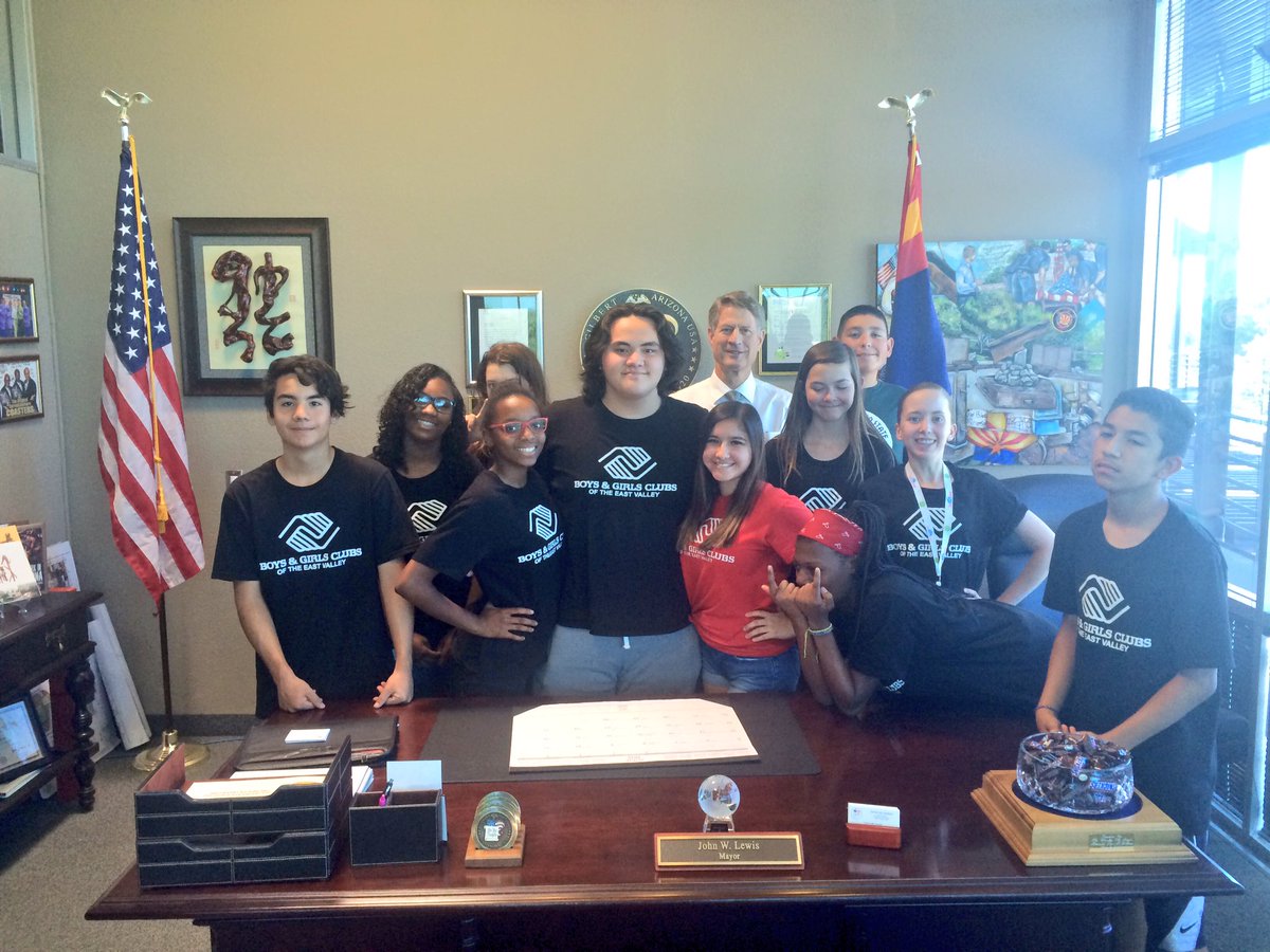 EVPLewis's tweet photo. I appreciate the visit @BGCMP Gilbert Branch Leaders in Training! #ThisIsGilbert #LeadOn https://t.co/53eXffYnzv