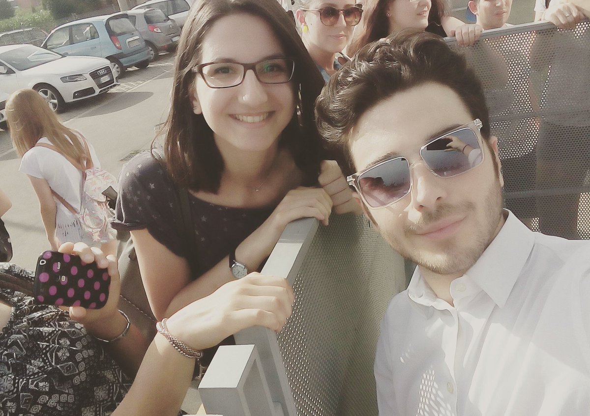 ilvolodiary's tweet photo. 2/I ragazzi oggi fuori agli studi di Radio Bruno con delle fan

By lunacarassini @heathsfreckles x.chiarabiagioni.x https://t.co/aJcaNXWknY