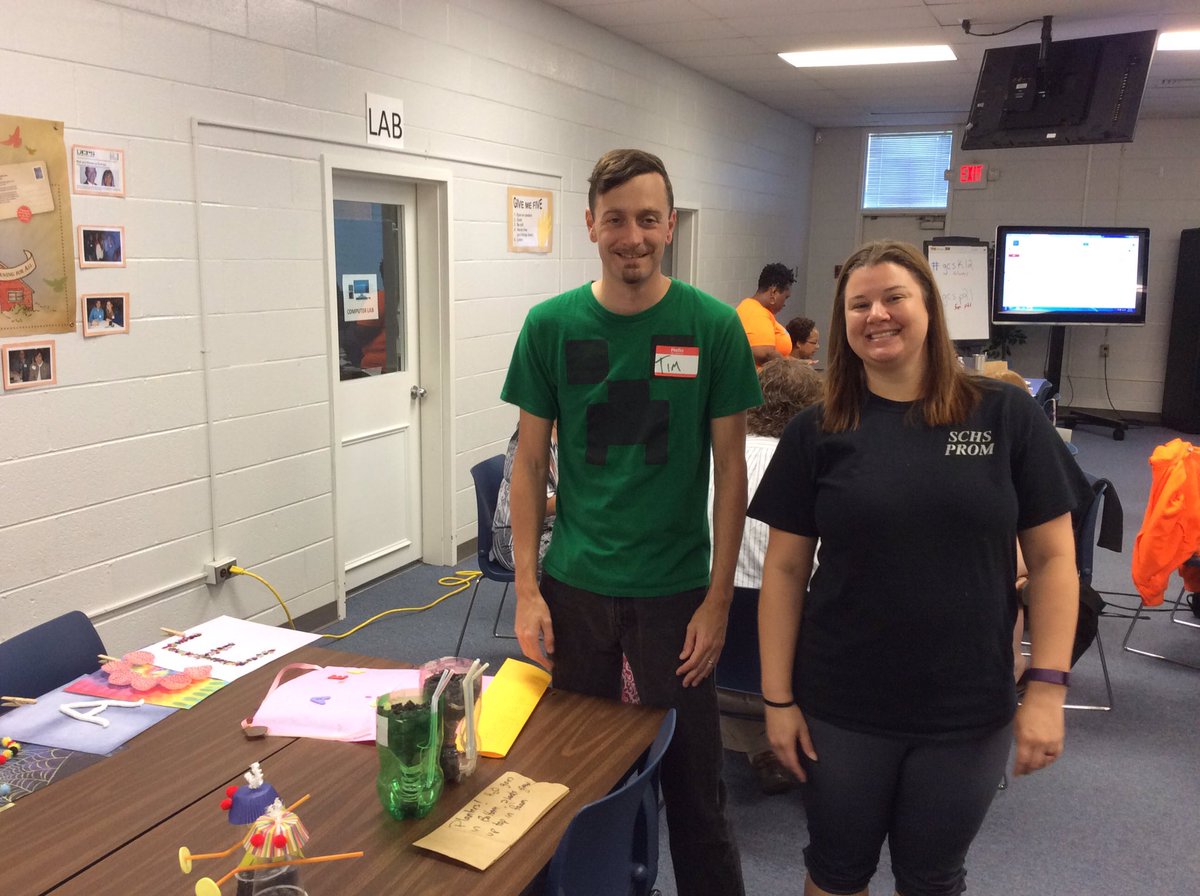aundreajenkins's tweet photo. #Makerspace final products! #gcsk12 #gcsp21 https://t.co/YwoZhJ3MOo