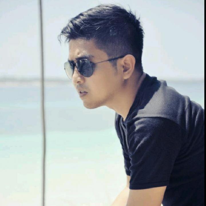 AndhyWarhol's tweet photo. I am streaming on #BIGOLIVE > decha. Join now! https://t.co/VfRGImT9pK https://t.co/jGc5alGFsJ