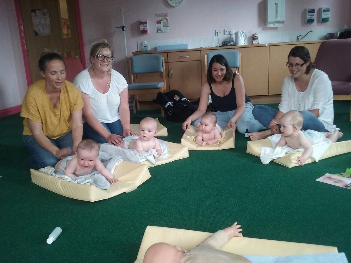 IOW0_19PHTeam's tweet photo. Baby massage #benefitsforparentsandbaby #buildingattachments https://t.co/OfQGLeJzwL