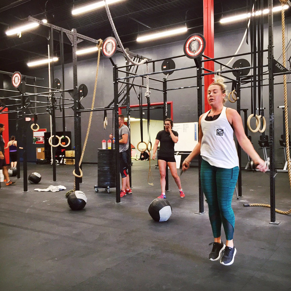 RedAppleUla's tweet photo. Woke up feeling under the weather. Left @CrossFitArmoury feeling like I kicked my cold's ass. #yeg#thesweatlifeyeg https://t.co/hk8nDbSveS