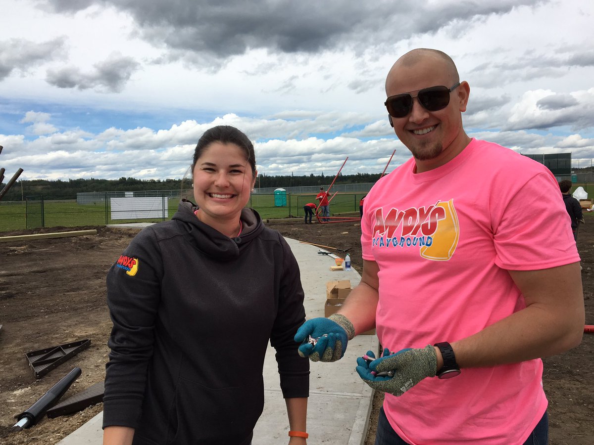 GaleKatchur's tweet photo. Look at the afternoon crew build at the @APCF2014 Andy Polanski community playground build. Thank You Fort Sask https://t.co/CiiuDWYi8r