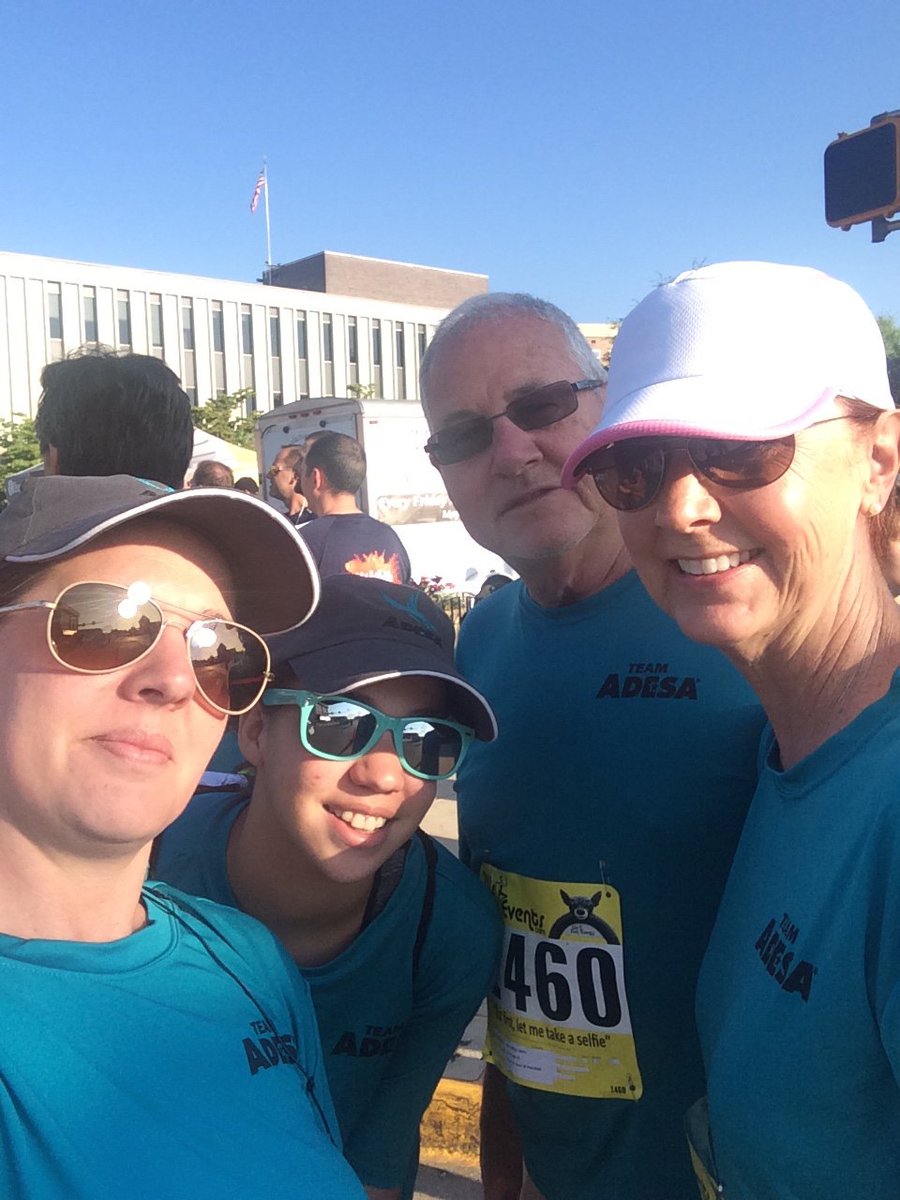 ADESAauction's tweet photo. ADESA East Tennessee employees recently participated in the Bill Gatton Honda Run for Phil 5K. #LeapIntoService https://t.co/TLBeEKXpdz
