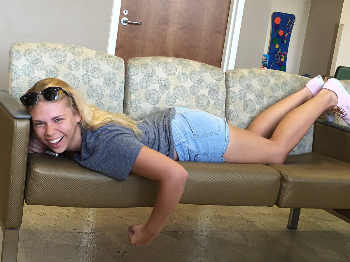 tstanley96's tweet photo. Gracie is entertaining Holly and I while in the waiting room. https://t.co/SyaySlGULK