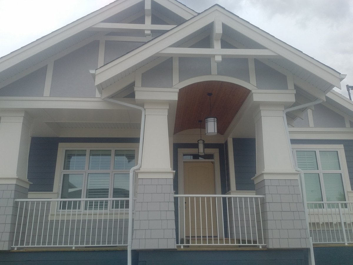 GenaRotstein's tweet photo. The #RotaryDreamHome is finished! @RotaryCalgary @calgarystampede https://t.co/w3yOL9g9Pc