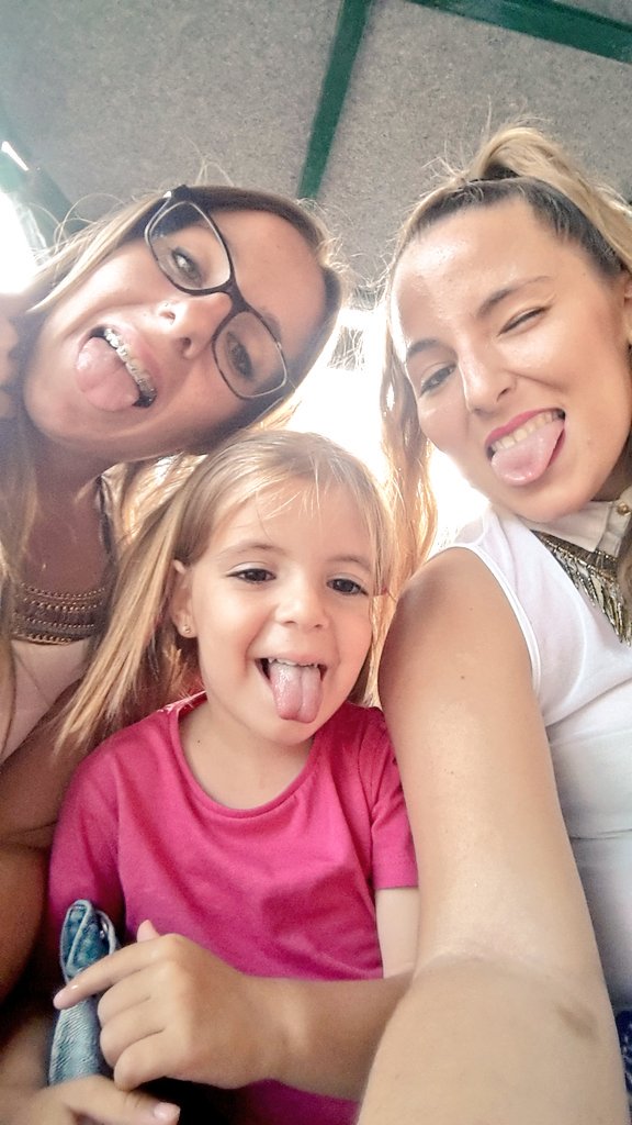 mariajoseyus's tweet photo. #migordi #bonita #lenguis #paseoentren ππΈπππ https://t.co/VNOSHz8ODc