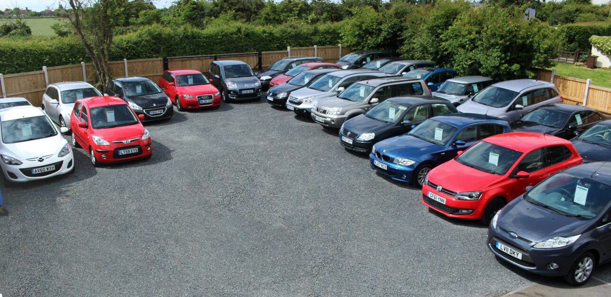 AutoRetrouk's tweet image. Hey guys, get down to us soon as and buy a new quality used car for a great price 😊👍🏻 #GreenEndGarage #AutoRetro