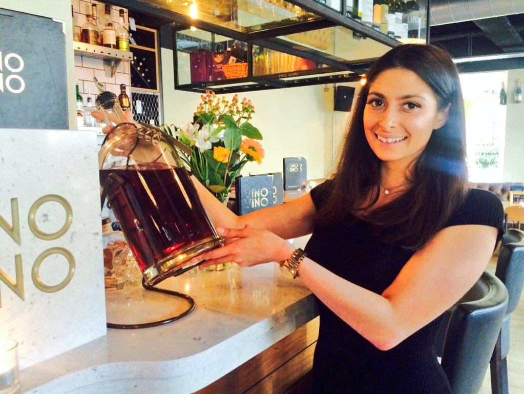 BathLifeMag's tweet photo. Fab night at @vinovinobath checking out their new cocktail list https://t.co/MBqEC008YB