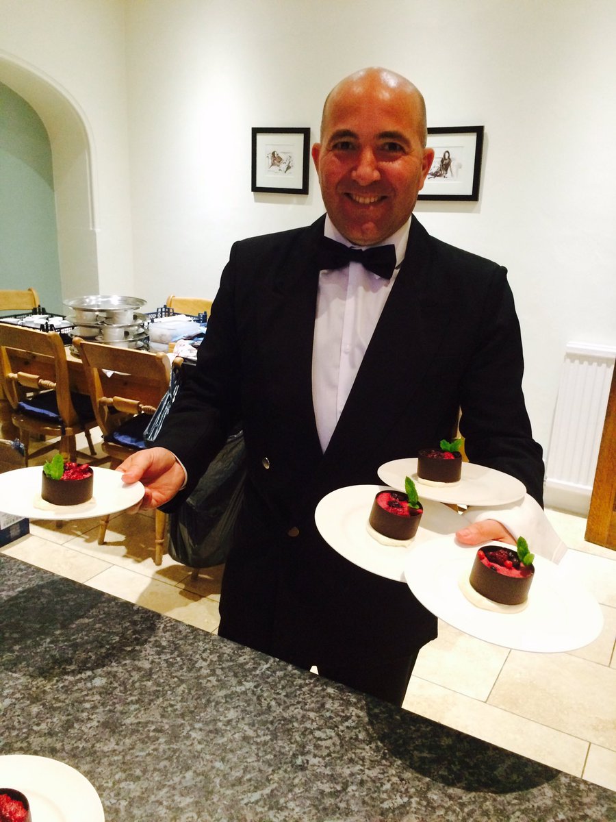 ian_wright1's tweet photo. HSMS Dinner @EBCollegeLife @JMateides @cpearce_chris @ChrisHamper3 @DamianBlake4 @HolroydHowe @DavidjohnMullis https://t.co/DLIVEaxFsF