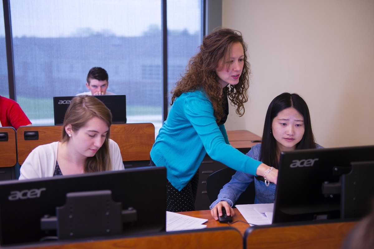 lancasterbible's tweet image. LBC has a 15:1 student to teacher ratio. Learn more about us here: lbc.edu #smallclasssizes #lbc