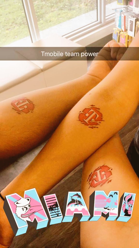 WV -1971#OneTeamOneDream #calleocho <a href="/thatsammori/">Saber Ammori</a> <a href="/JohnLegere/">John Legere</a> <a href="/WirelessVision/">Wireless Vision</a> <a href="/m_wan4life/">Wanny Manasse</a> <a href="/jackhjohnson/">Jack Johnson</a> @Yesenia2605