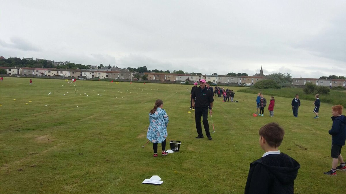 GolphinForKids's tweet photo. Brilliant #schools #kids #golf event today @NAActiveSchools proving affordable access 2 golf can be done #carpediem https://t.co/ftfutxqP4E