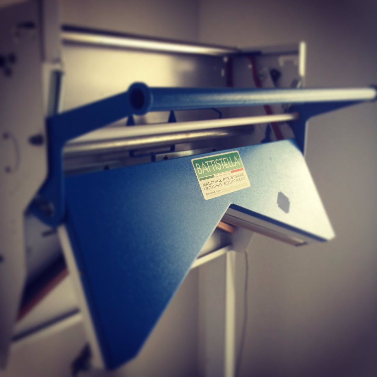 10engineer72's tweet photo. #Garment packing equipment available from #UnitSteam. #Battistella #drycleaning #wetcleaning https://t.co/KQWgySVZjj