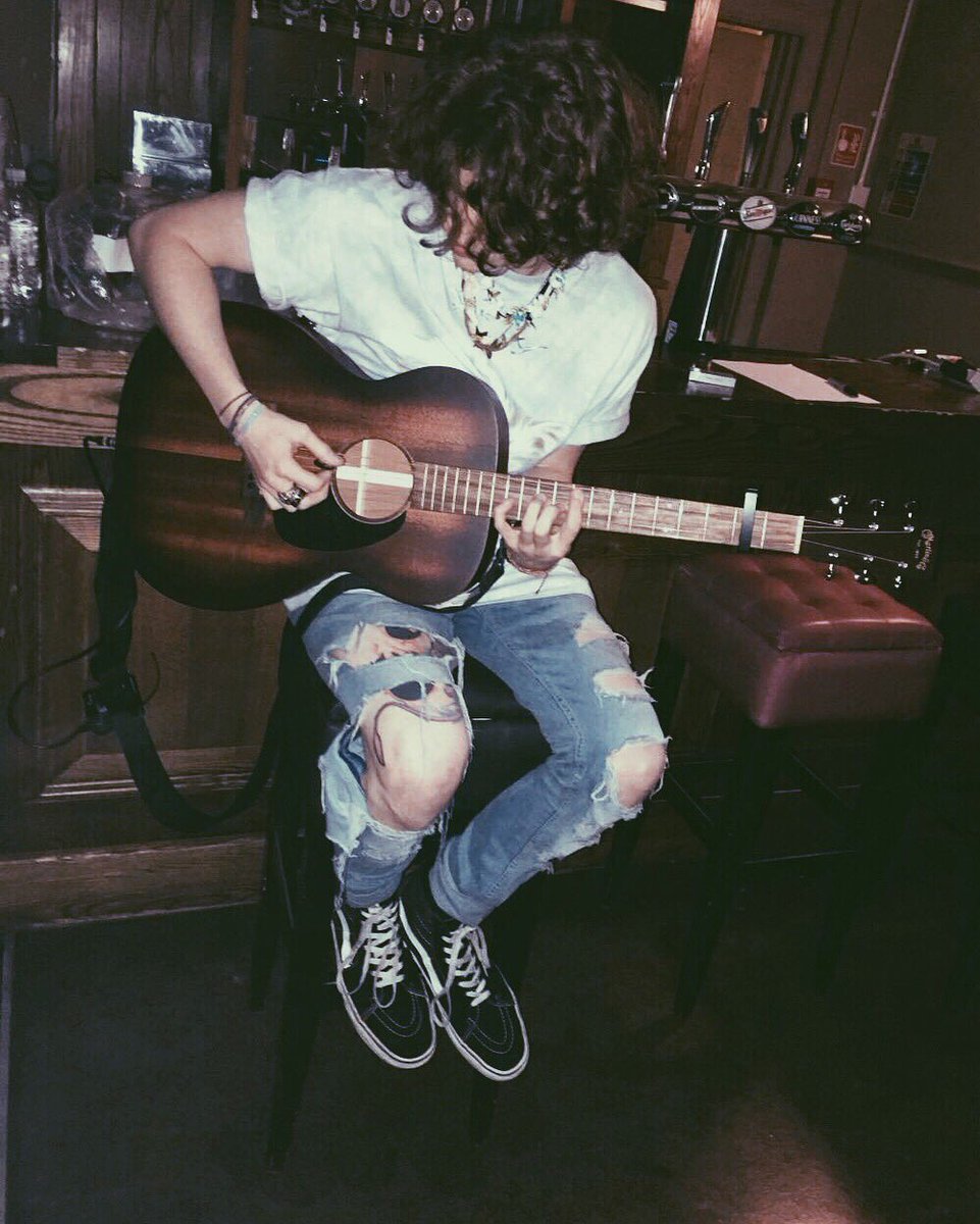 LeviJonesUpdate's tweet image. Jones just posted this