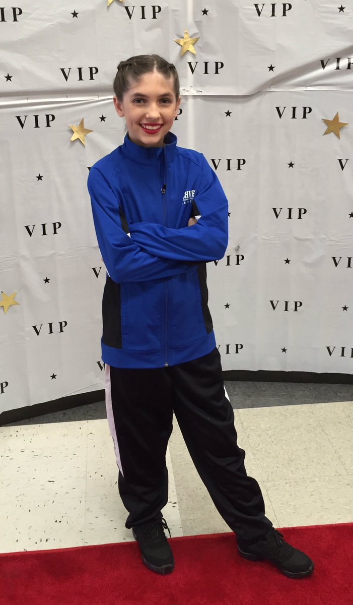 A_D_Kunkel's tweet photo. It's hip hop night @SonshineDance. #forwardto50 https://t.co/v5Nf9N8xRQ