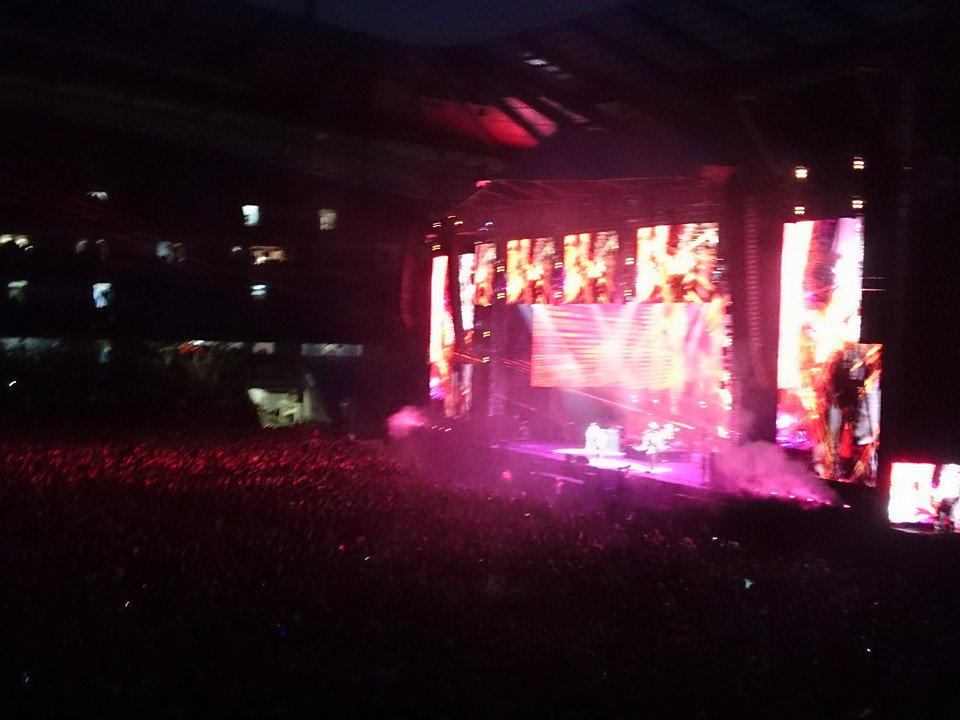 twicks_web's tweet photo. Great evening .................their music is still timeless ¬¬¬¬ https://t.co/Xh4uSI9Y9f