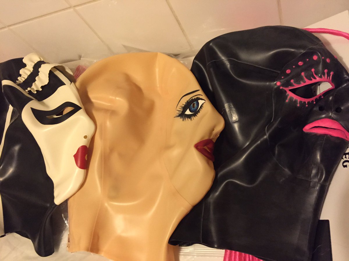 Susanne (<a href="/FeiticoMasks/">Feitico</a>) was so kind to lend me for upcoming shooting and GummiGelüste Event a few hoods 😳😘