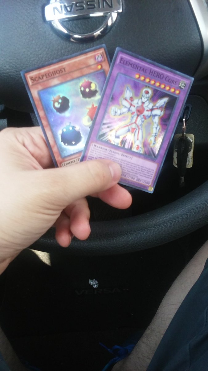 dworldservant's tweet photo. My two Promo Cards from #ShiningVictories Special Edition #Yugioh #Heros https://t.co/QhjEuEbJK8