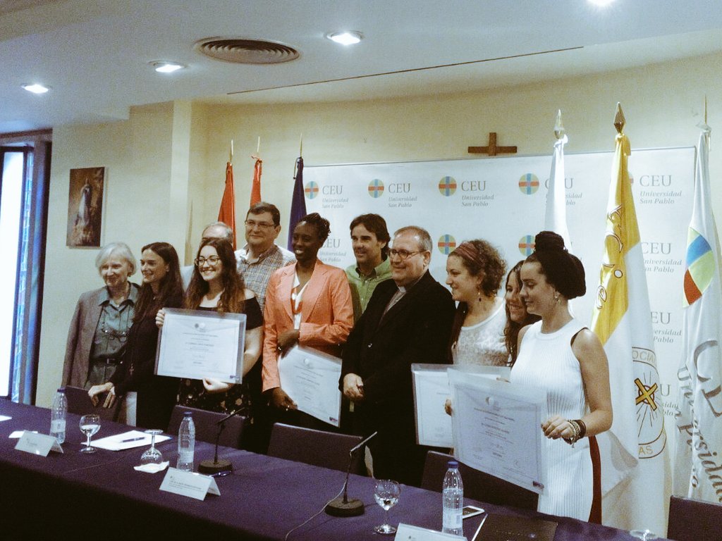 migasocial's tweet photo. Muy grandes! Enhorabuena y a practicar! El mundo necesita #periodistas como vosotros #comunicambio @JesusMBerenguer https://t.co/NhzwnHq0X0