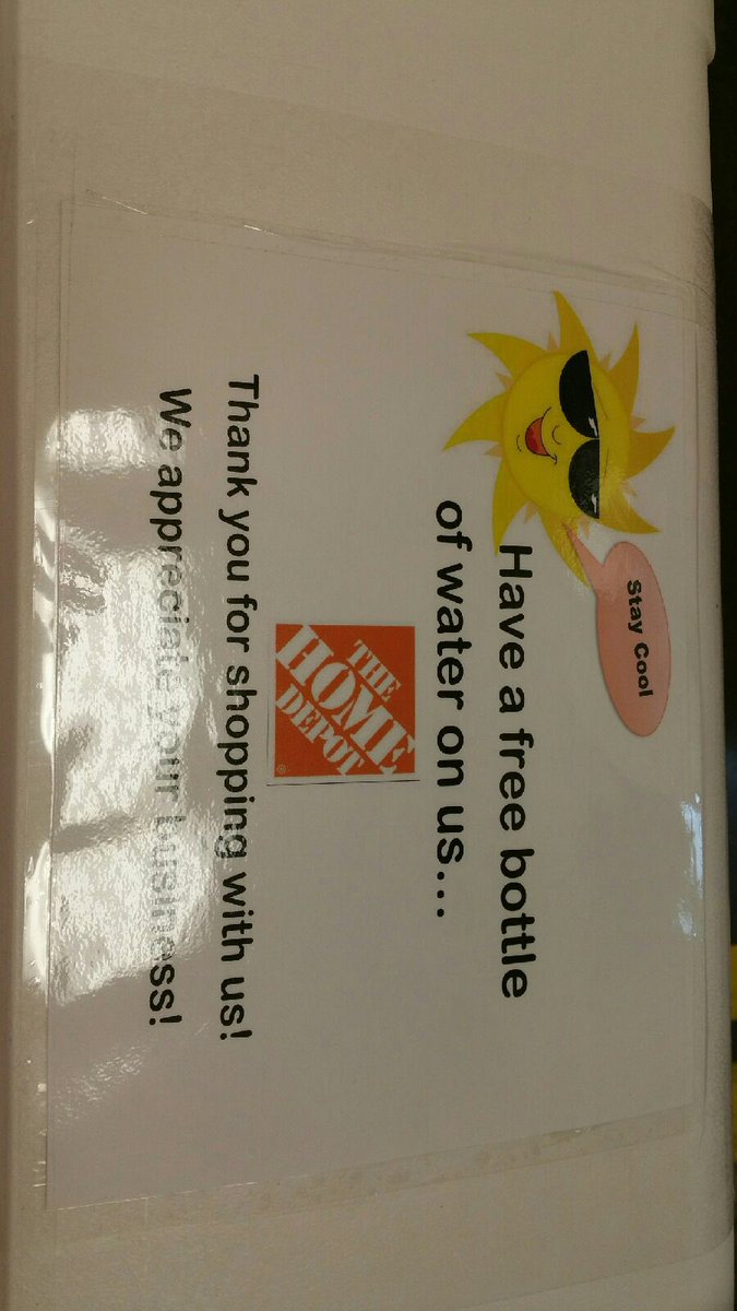 RecoWatson's tweet photo. Giving back to our customers...bottle water at the greeter station. @thdjoelcog @CockeMayo @DHRM_D73 @LayneThome https://t.co/eYWdOXeUvk