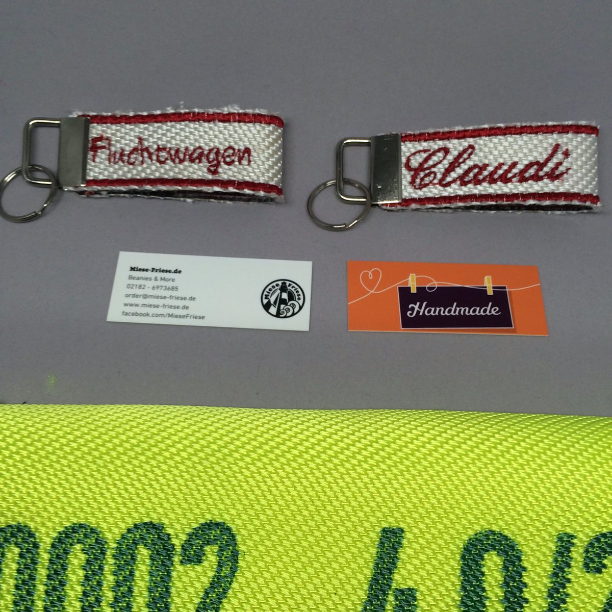 GlehnInk's tweet photo. Keychains made of firehose #miesefriese #handmadewithlove #foldio2 #handmade #firehose #firefighter https://t.co/B84MRa8vSa