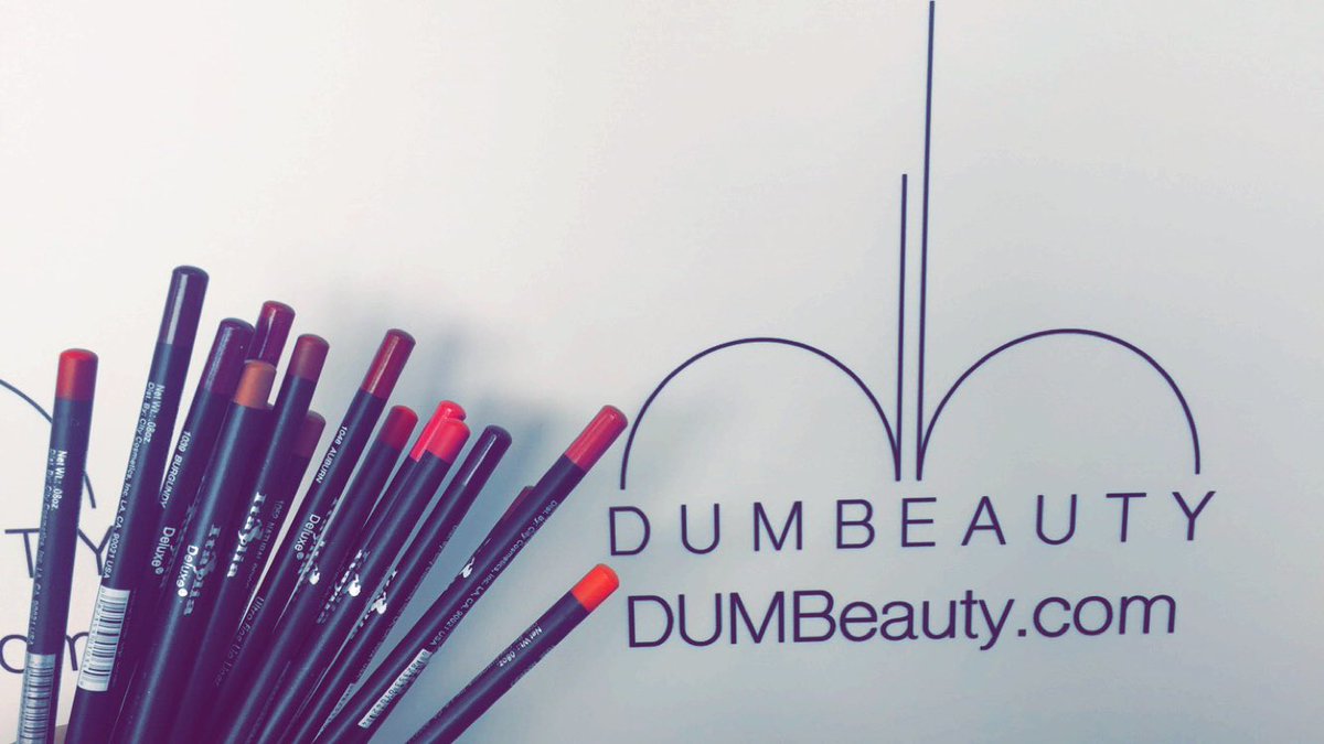 BeautyDum's tweet photo. Super rich pigmented super smooth lip liners! https://t.co/WQL5raV8hB #dumbeauty #shopdumbeautynow #lips https://t.co/cE9CXmN7JT