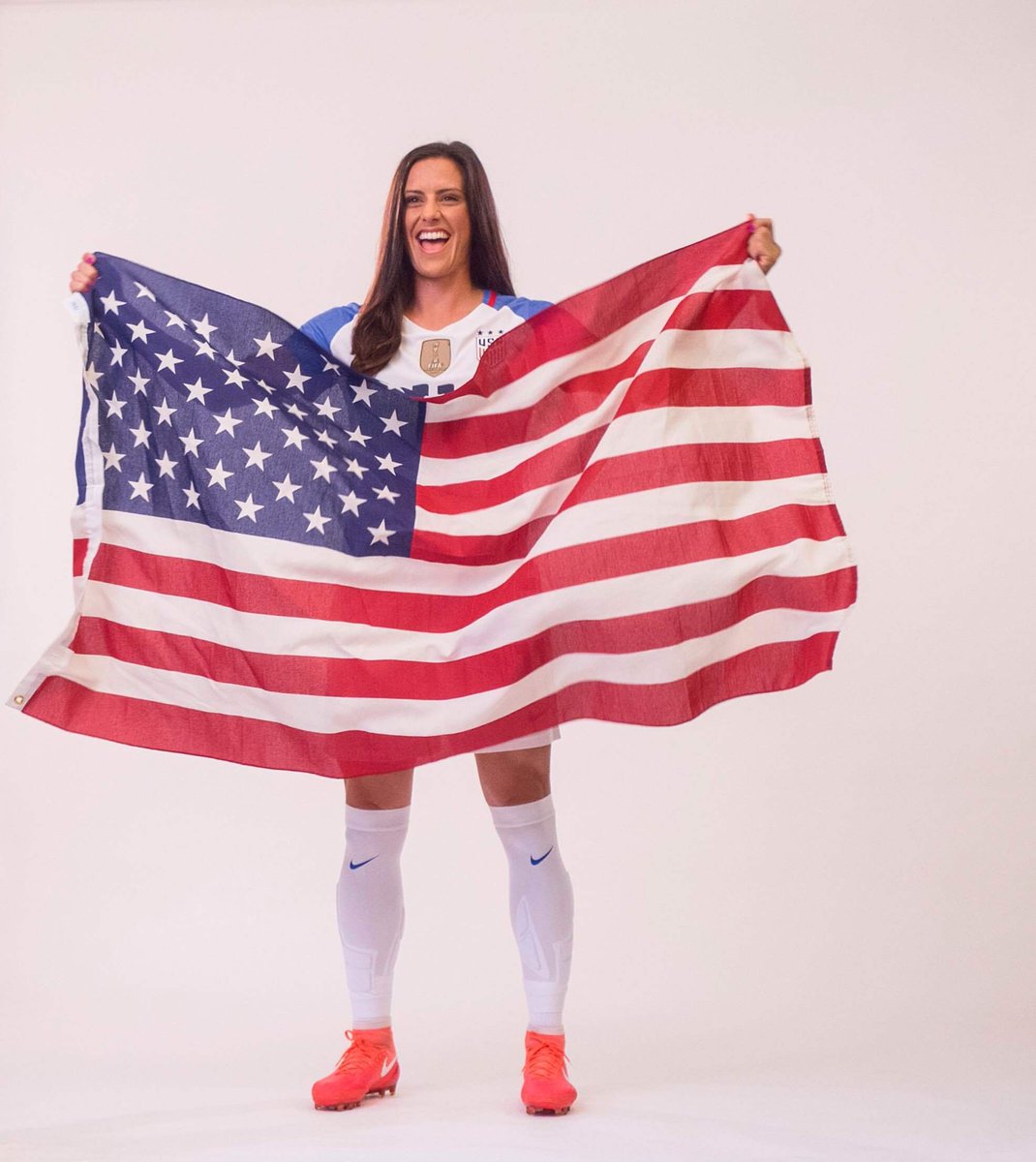 alikrieger's tweet photo. I'm ready to watch you boys crush it tonight! Let's go @ussoccer! #USAvsECU  https://t.co/SZFZ5MChM0 https://t.co/fUHs1kC3n9