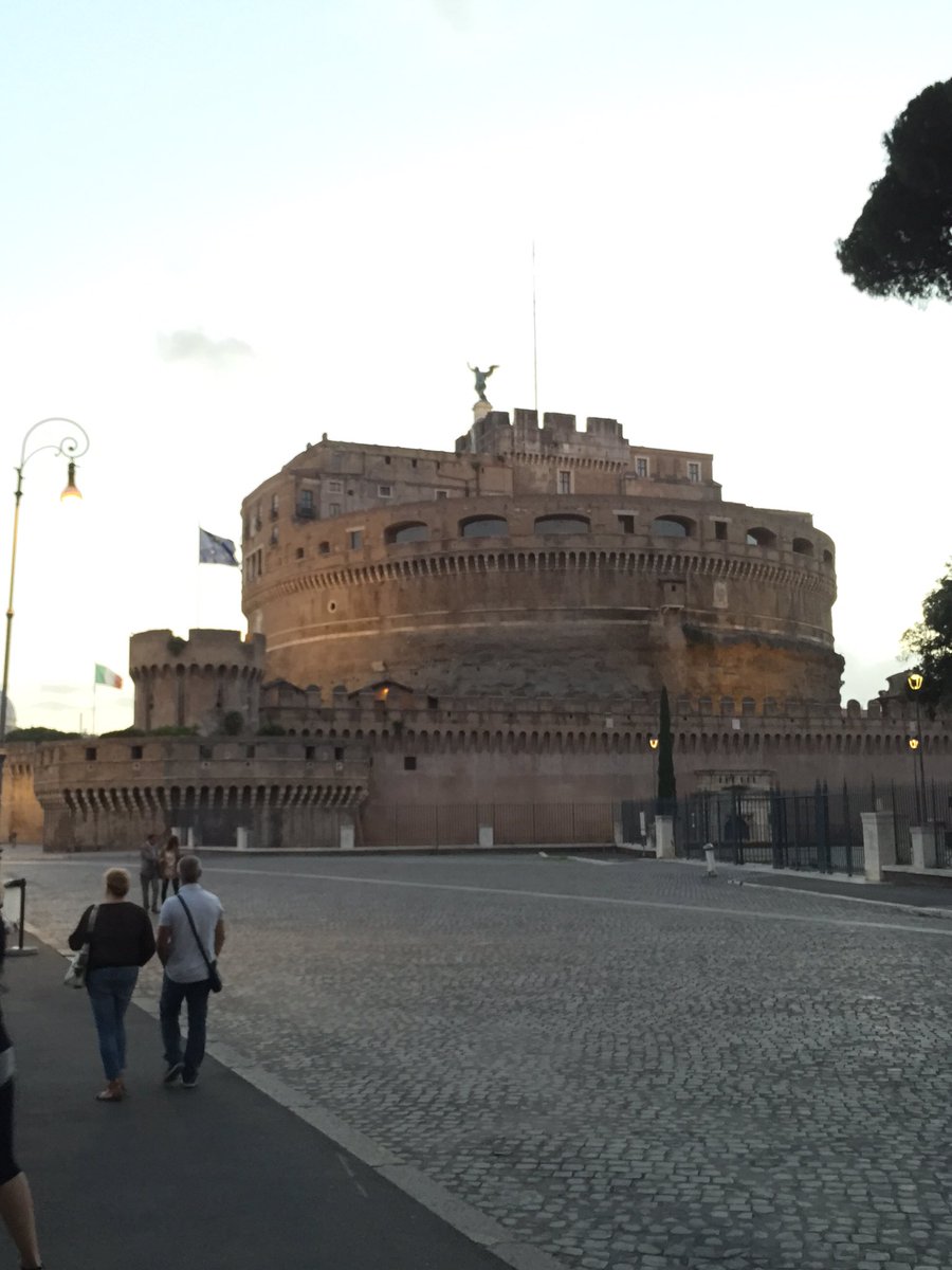 CaybaTodd's tweet photo. Castel Sant'Angelo. Impressive structure. Hope to tour it https://t.co/L6ngLYtyJe