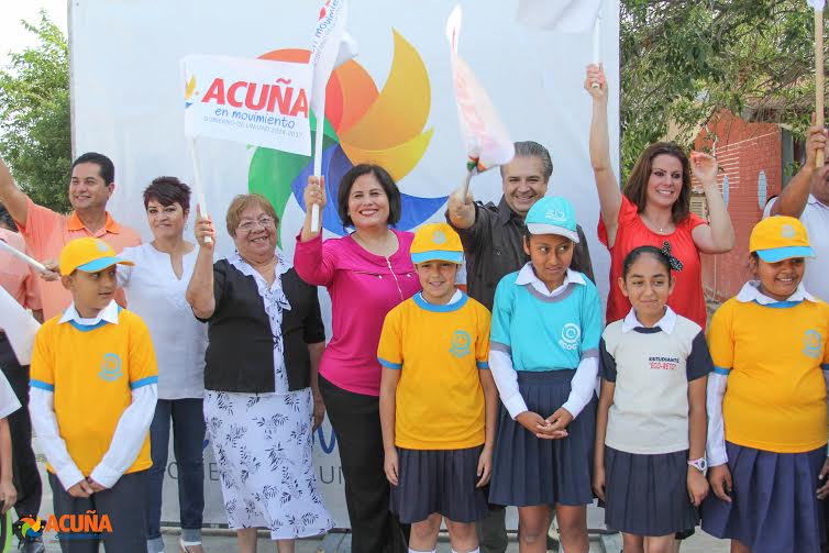 MartinGomezCald's tweet photo. Inician construcción de #Techos con #MallaSombra en escuelas de #Acuña https://t.co/WyetOU4xgM #RTNews @leninperezr https://t.co/PVi7pdvJXb