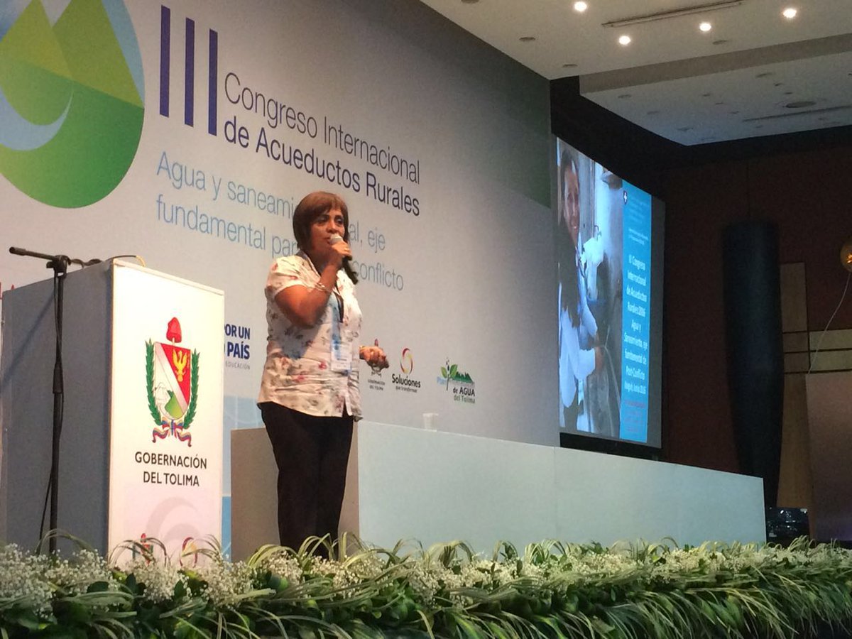 Superservicios's tweet photo. En #CIAR2016 también hay representación internacional. Ahora, explicación de proyecto ASIR SABA Perú 1/1 https://t.co/8h9tHmPtq9