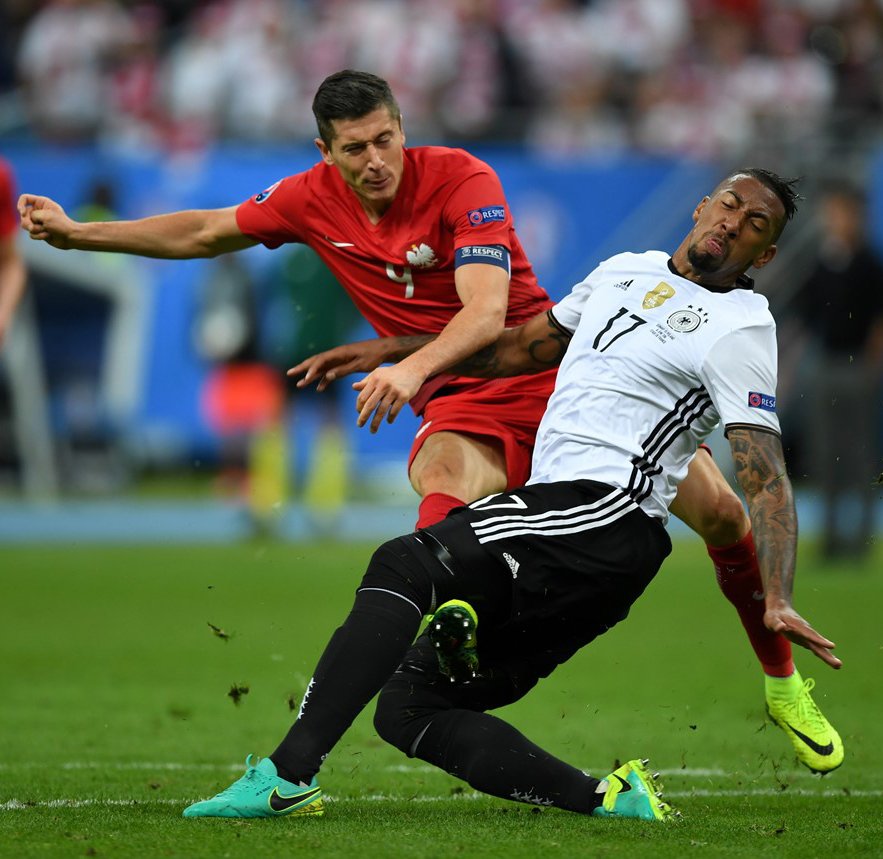 jill_nedo's tweet photo. so much love, so much passion =) #GERPOL #Euro2016 https://t.co/s6imtrWzkR