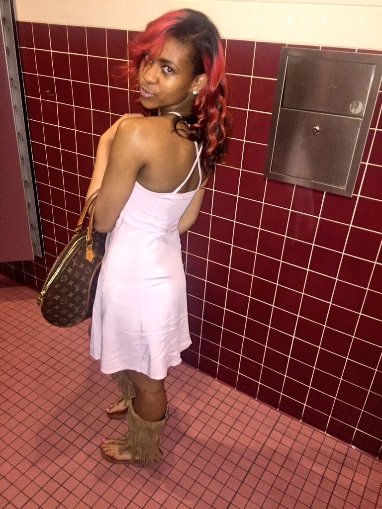 Cydddddd_'s tweet photo. #BirthdayGrl👑 https://t.co/89bwu5aJGv