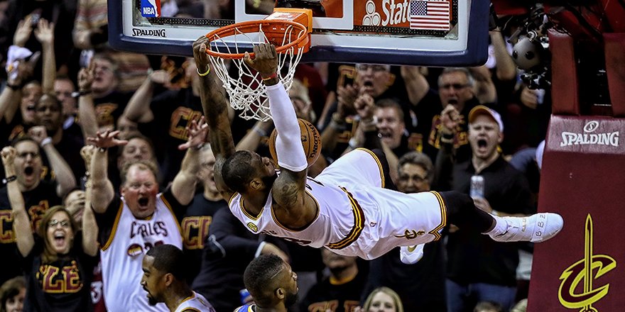 cavs's tweet photo. 41-11-8. 👑 #StriveForGreatness https://t.co/TfY7u4y1Ak