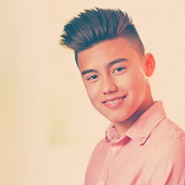 baileymay's tweet photo. If you've been with Me from the Start give me a RT and a Love Heart https://t.co/8DQ23GC2pE