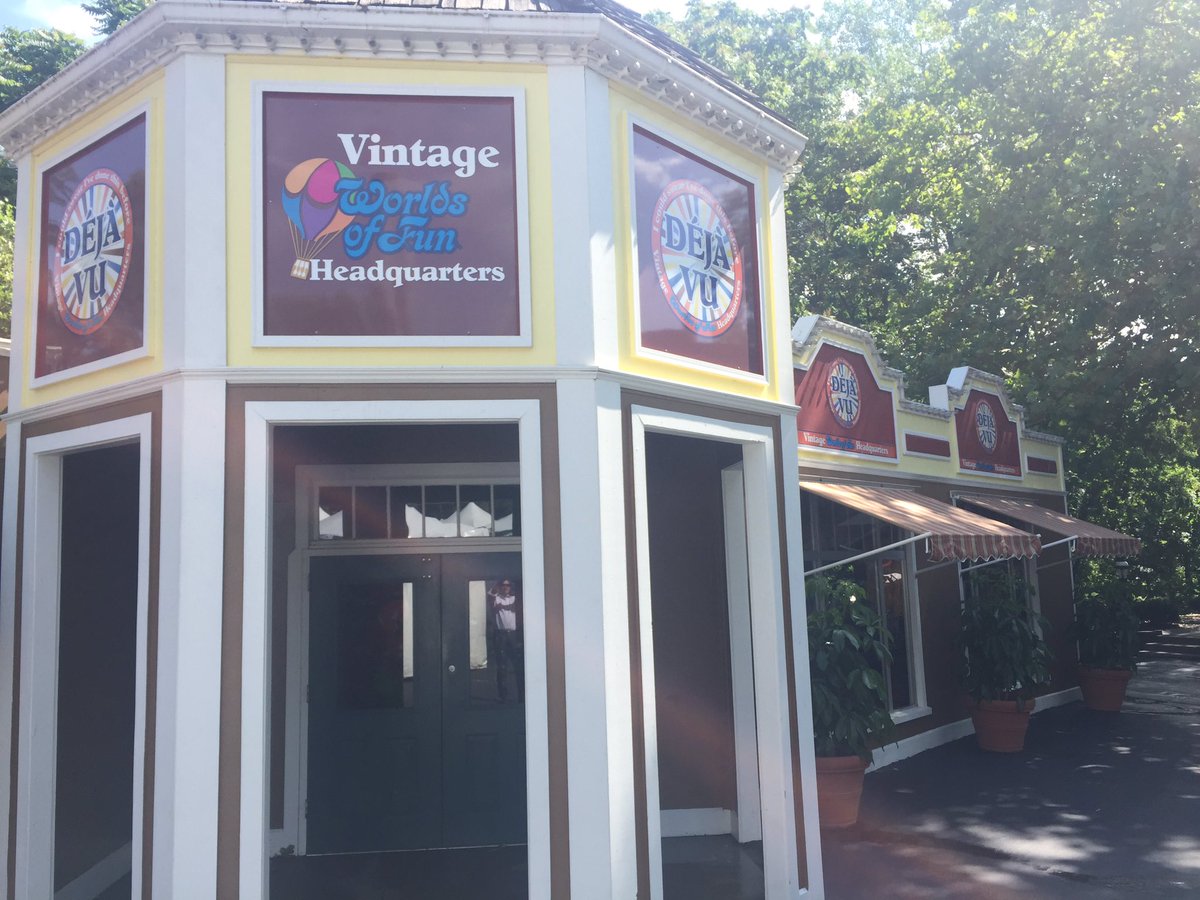 worldsoffun's tweet photo. @AmberButterVibe Come see us! #DejaVu #RetroTs #VintageHQ https://t.co/hKROXQx2L8