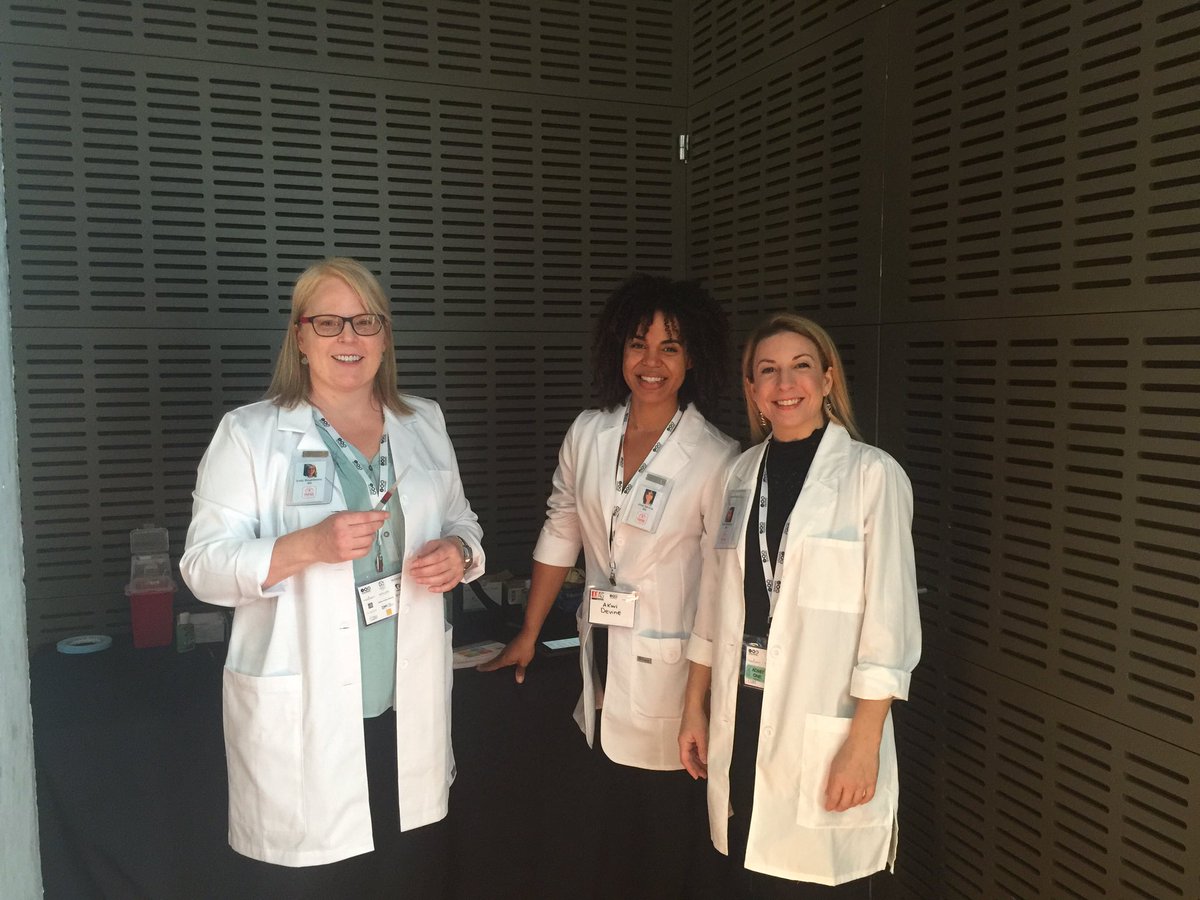 pitchmelisa's tweet photo. The nurses of @NurseAtYourDoor are ready for you @ideas_la! @djwhelan #ideasla #leadershift https://t.co/Wv6rX51u9N