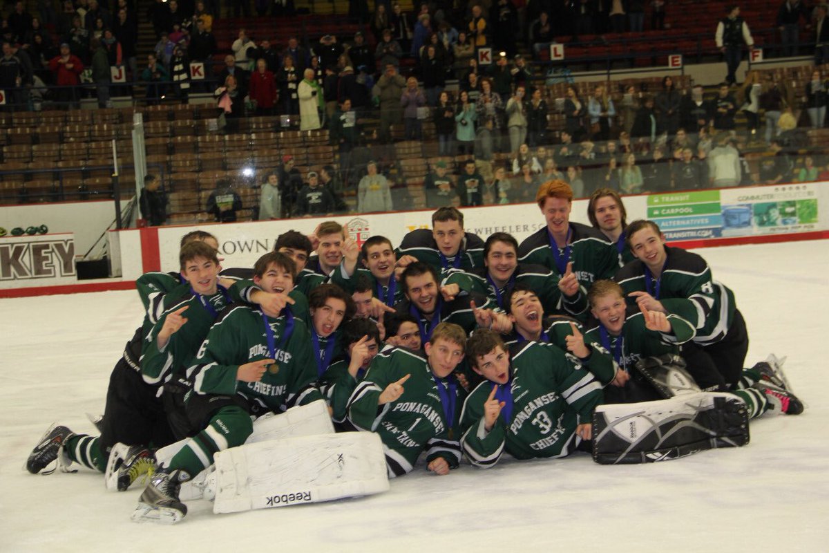 PHSclassof_2016's tweet photo. A year to remember 🏆x2 https://t.co/zml73yBOQW