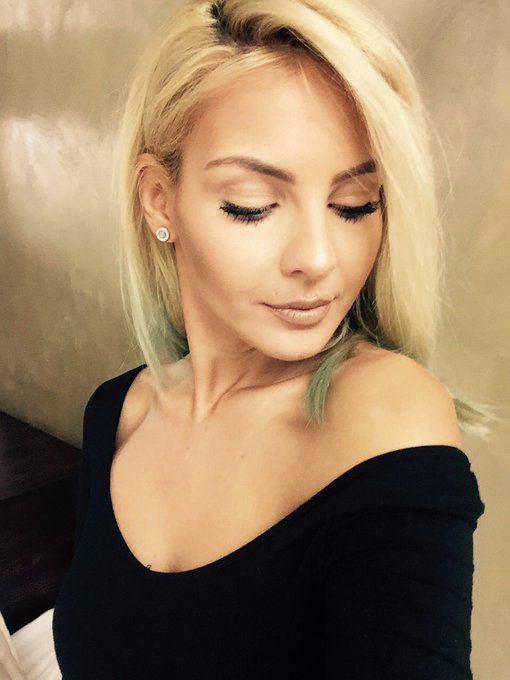 Heya blibodeyyyyyy!Online right now!!See ya there!!Hugs🤗😘🤗🤗👽👽👽@ProAvc_Models @JasminDotCom @LiveJasmin<a href="/tag/shine"class="tags"><span>#shine</span></a><a href="/tag/light"class="tags"><span>#light</span></a><a href="/tag/fades"class="tags"><span>#fades</span></a><a href="/tag/izziye"class="tags"><span>#izziye</span></a>