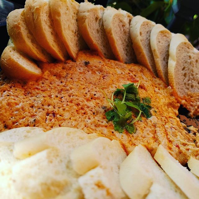 Bacchus_Irvine's tweet photo. "Lobster chorizo cheese dip also tastes like feelings." 📷: @burstburst https://t.co/EQigIF61aa