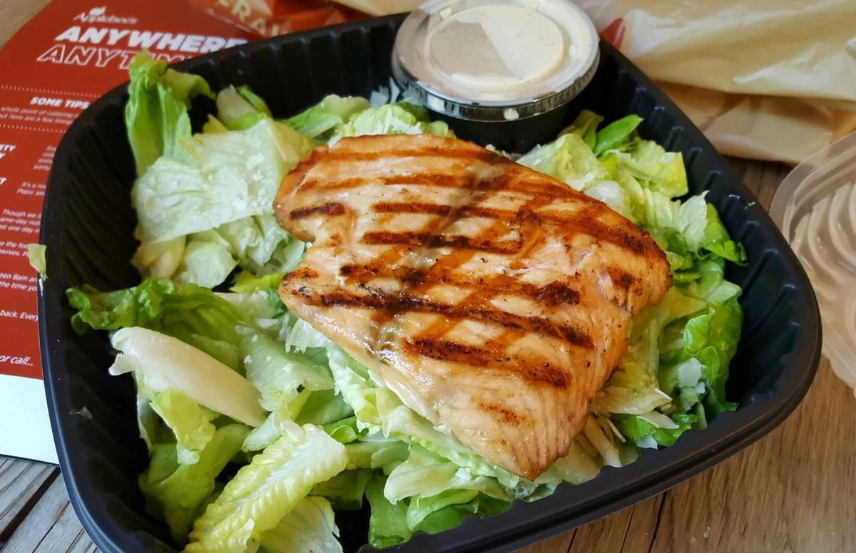 applebee's grilled chicken caesar salad without croutons