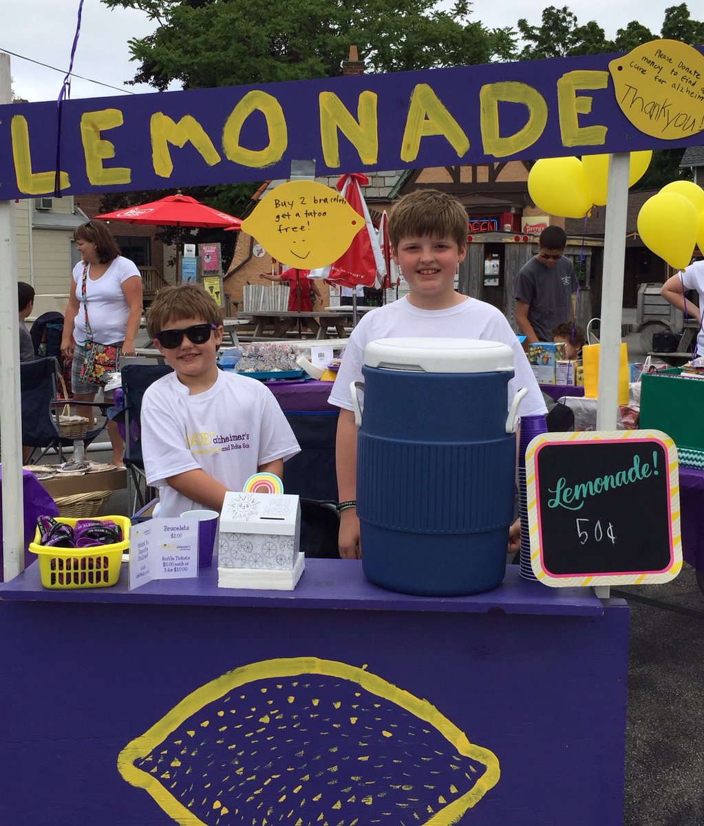 Fifth-grader helps get conversation started about Alzheimer's lancastersun.com/fifth-grader-h…