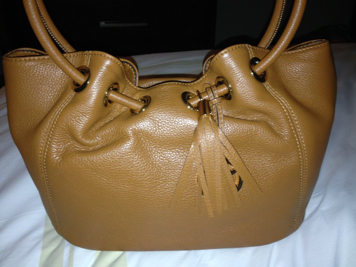 BethCohagan's tweet photo. I guess it pays to sign up for door prizes. I won a Michael Kors purse. #istasc2016 https://t.co/d9I5sROh1C