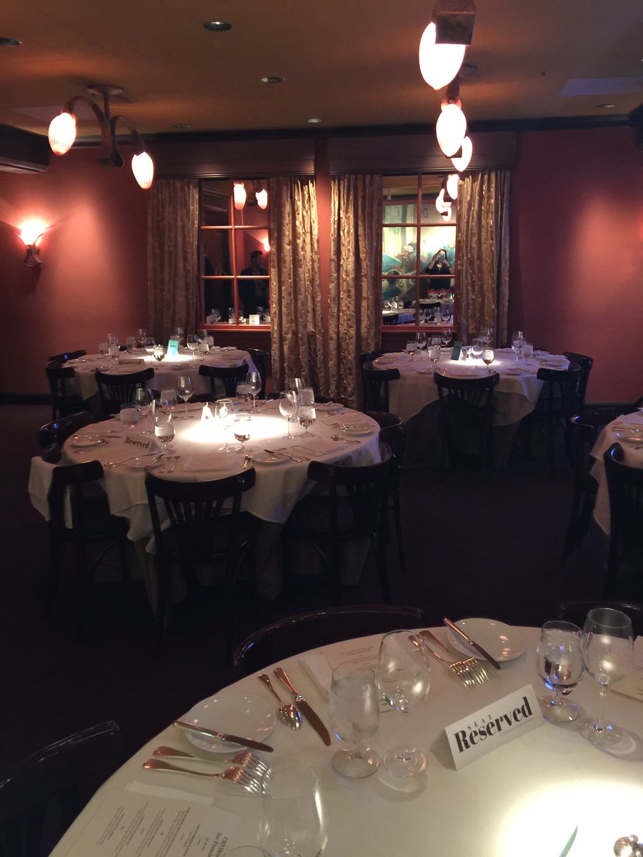 CIOqueen's tweet photo. We are all set to go at our #ExecUConnect #Dinner @BLVDsf @CIOsynergy @Kofax #CFO #COO #CIO https://t.co/DtzMwrNqQW