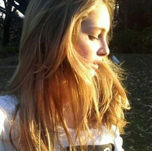 Shadowhunters2G's tweet photo. Isabella Blackthorn Carstairs 
Hija de Emma Carstairs y Julián Blackthorn 
Personaje inventado
@lokacarstairs https://t.co/2uVTUNokRV