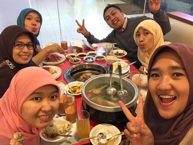 meenamincreung's tweet photo. Kenyaaang https://t.co/nsDRtjRIo1