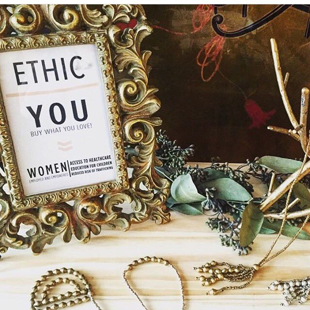 Host an Ethic Goods party this summer! 🎉ethicgoods.com/party. Thanks @onefinetoday for hosting &amp; sharing a pic!