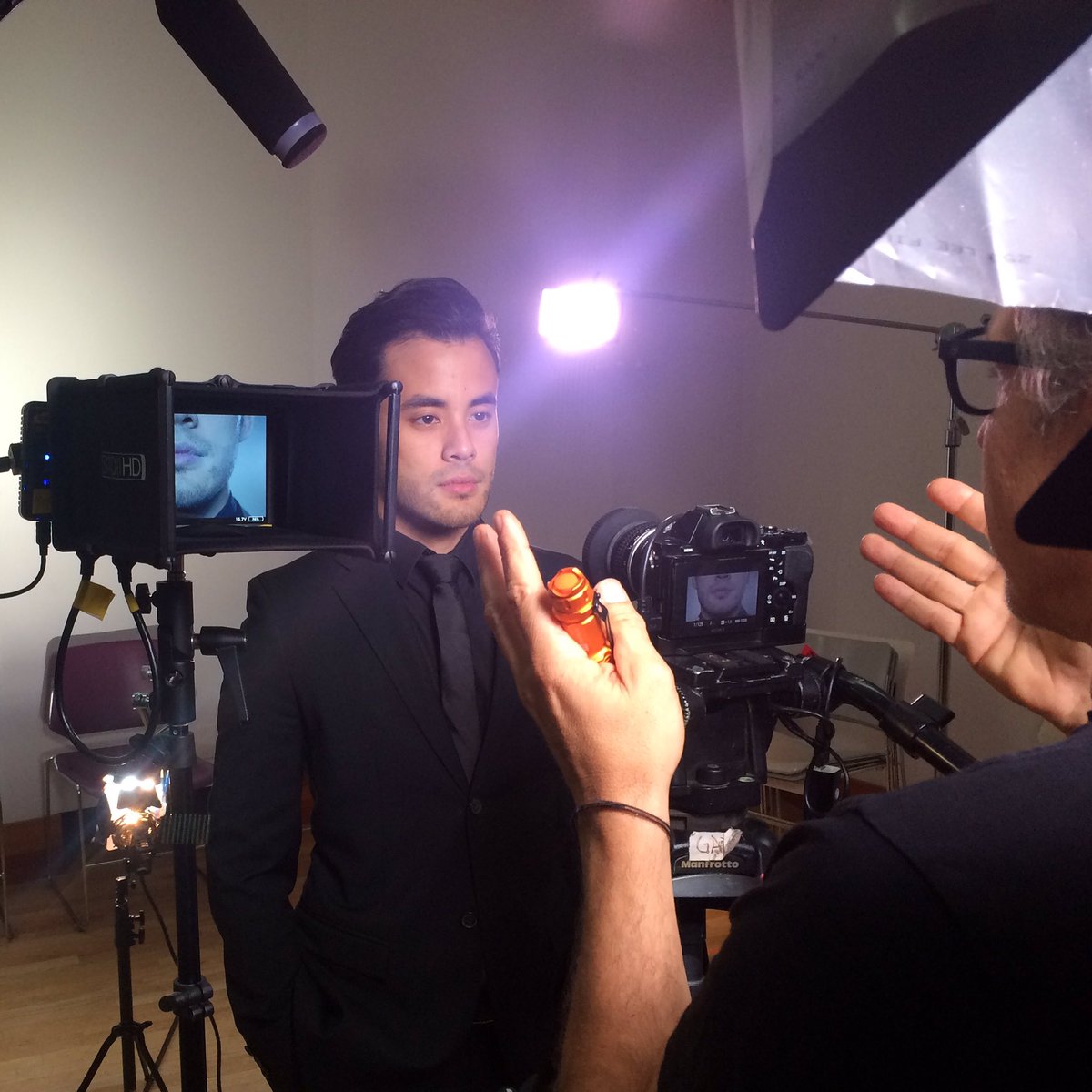 davidthesinger's tweet photo. #tbt to the mediashoot with @LAMasterChorale
#davidthesinger https://t.co/BY7Y5dfznj
