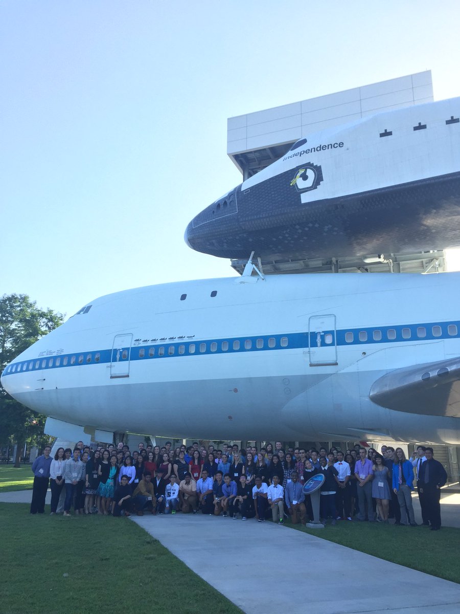 spacespartan's tweet photo. Group photo of students from France, Singapore and the US for #MarsTogether @SpaceCenterHou https://t.co/d82vNTvUxH